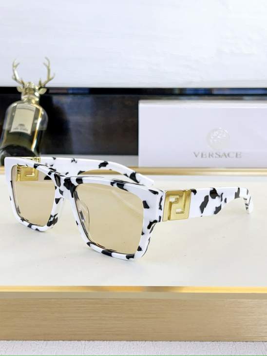 Picture of Versace Sunglasses _SKUfw80049998fw